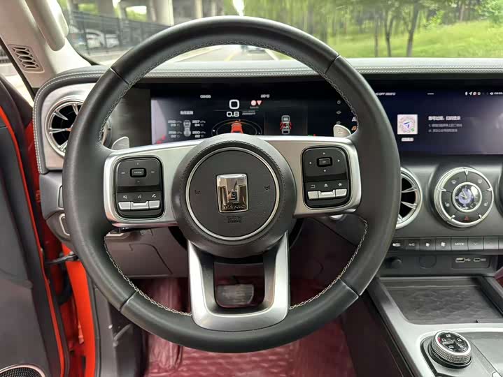 Фото 6 - Tank 300