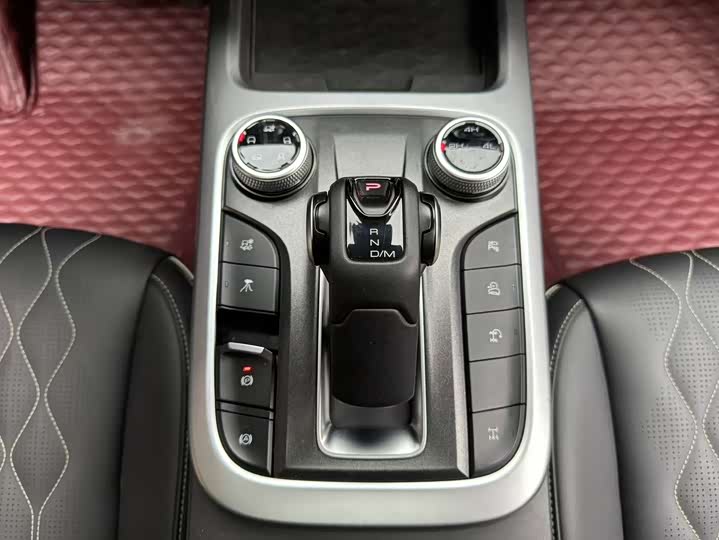 Фото 8 - Tank 300