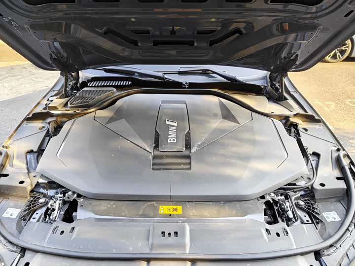 Фото 15 - BMW i5