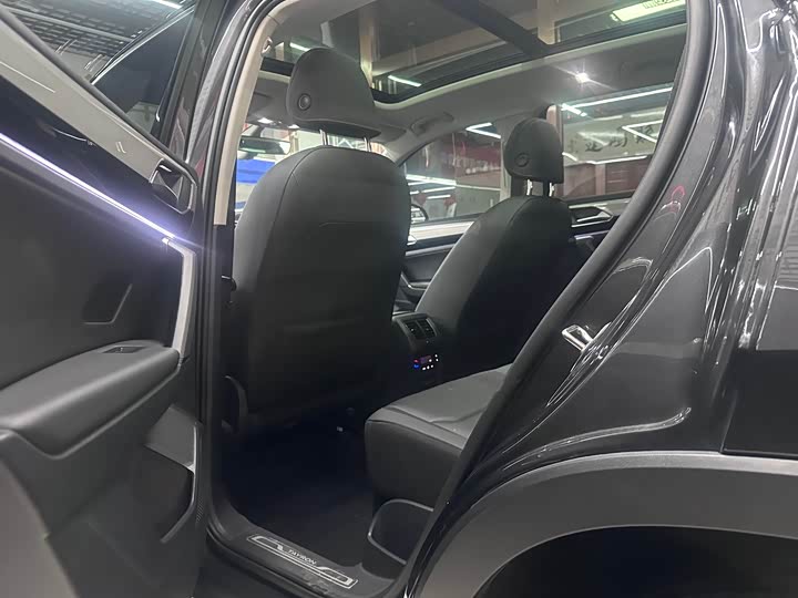 Фото 10 - Volkswagen Tayron