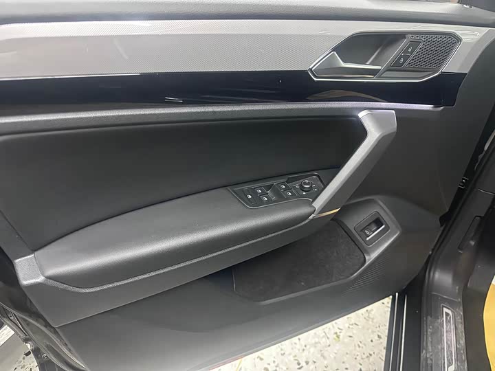 Фото 5 - Volkswagen Tayron