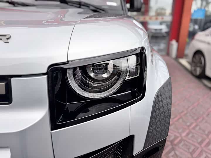 Фото 4 - Land Rover Defender