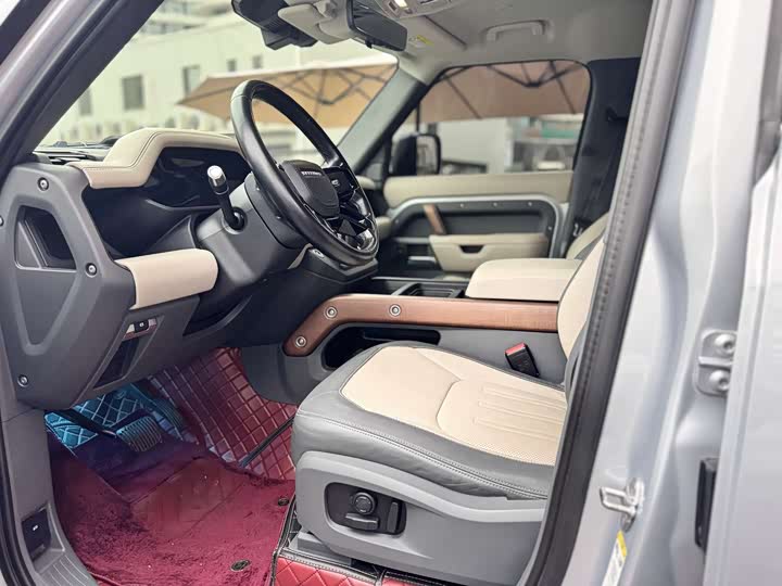 Фото 7 - Land Rover Defender