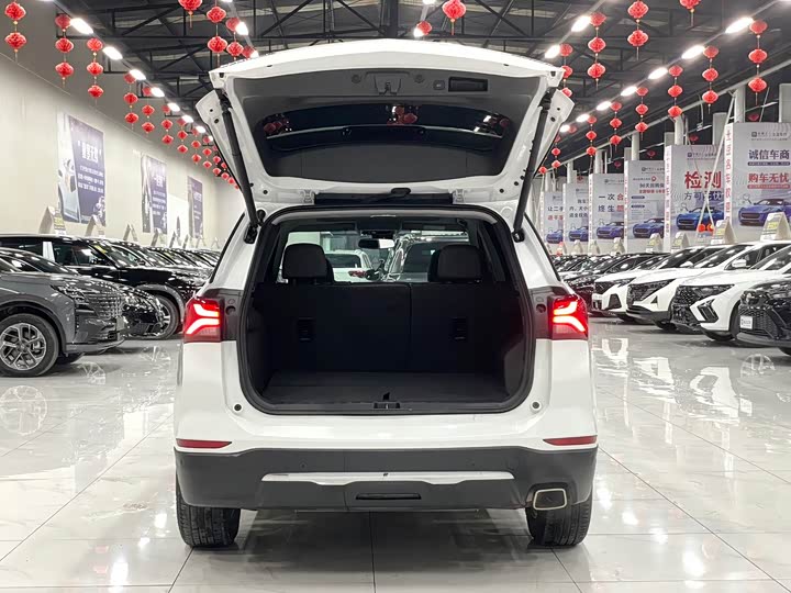 Фото 17 - Chevrolet Equinox