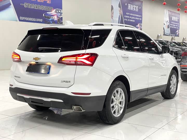 Фото 6 - Chevrolet Equinox