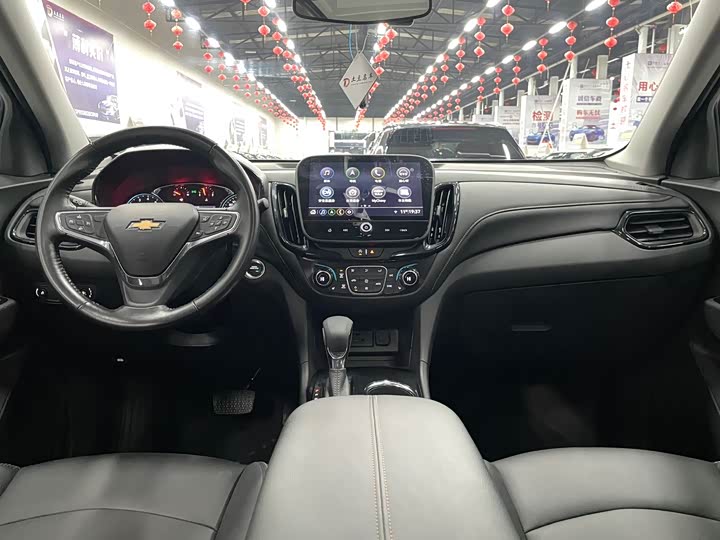 Фото 9 - Chevrolet Equinox