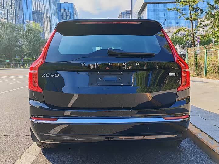 Фото 6 - Volvo XC90