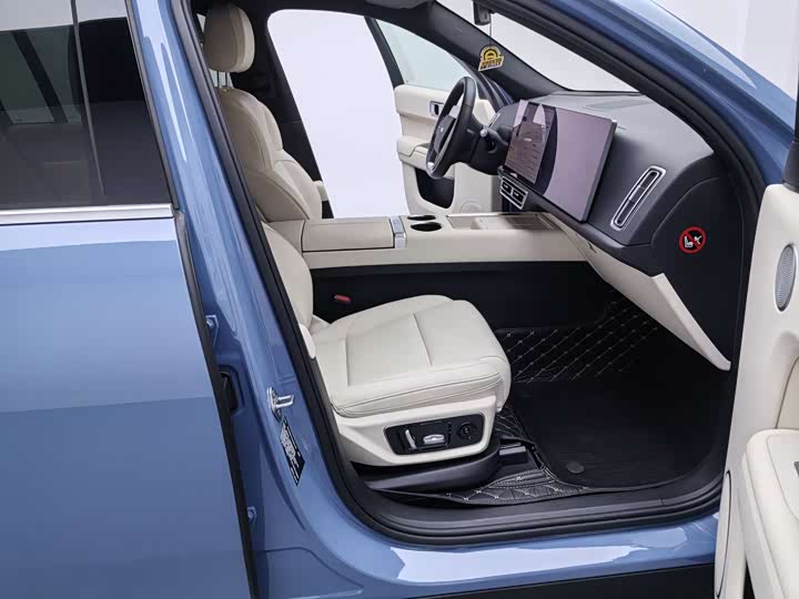 Фото 8 - LiXiang L7