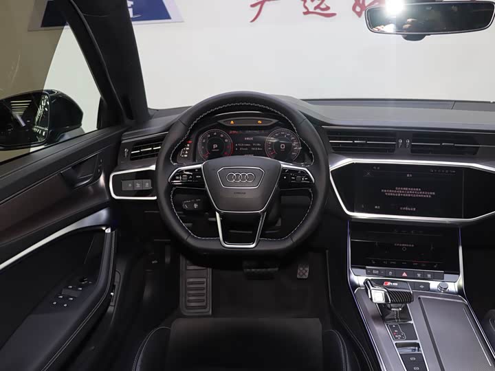 Фото 13 - Audi A6L