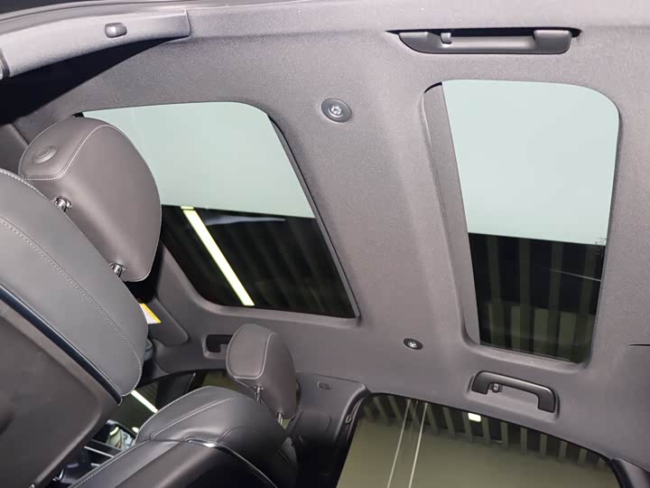 Фото 17 - Audi A6L