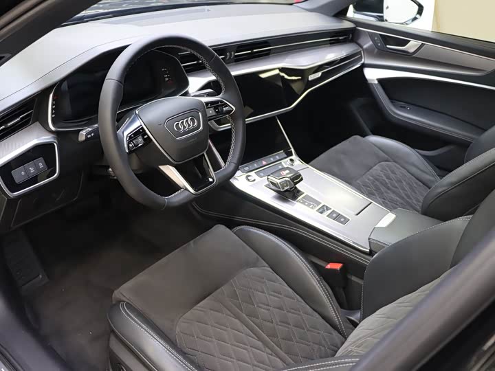 Фото 6 - Audi A6L