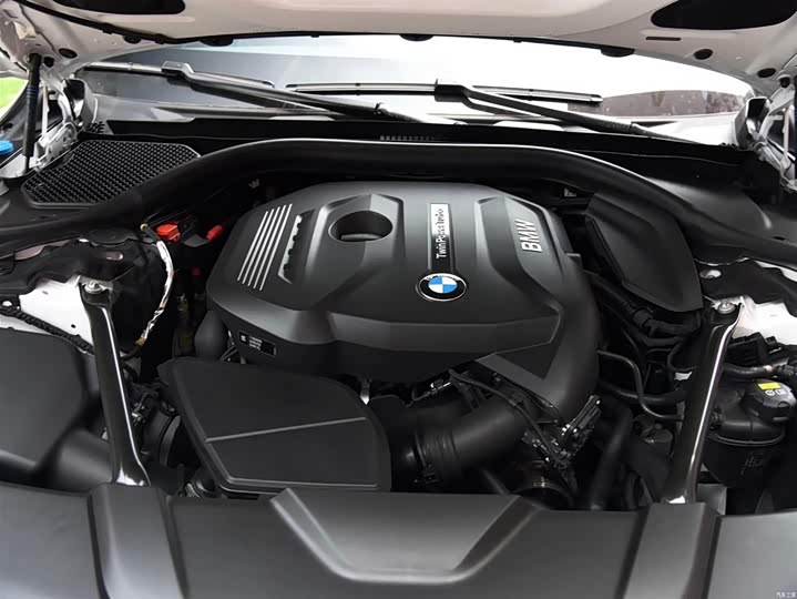 Фото 14 - BMW 7 Series