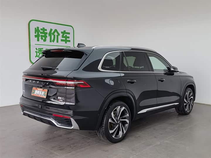 Фото 2 - Geely Monjaro