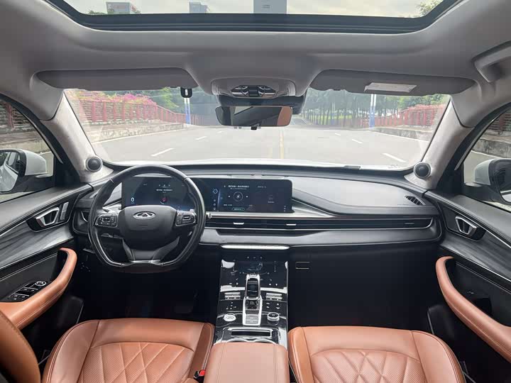 Фото 14 - Chery Tiggo 8 Plus