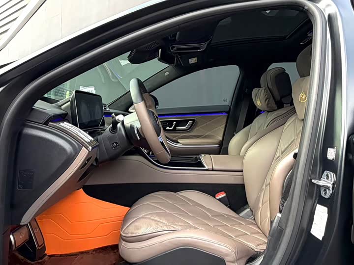 Фото 10 - Mercedes-Benz Maybach S-Class