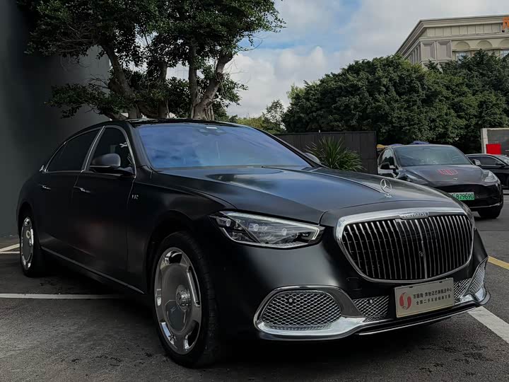 Фото 2 - Mercedes-Benz Maybach S-Class
