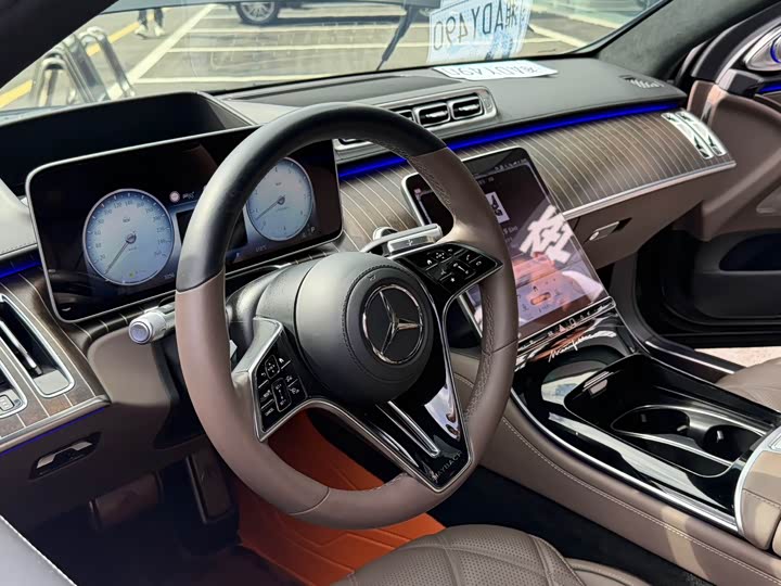 Фото 8 - Mercedes-Benz Maybach S-Class