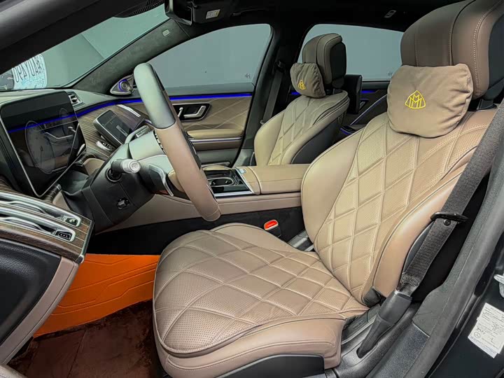 Фото 9 - Mercedes-Benz Maybach S-Class