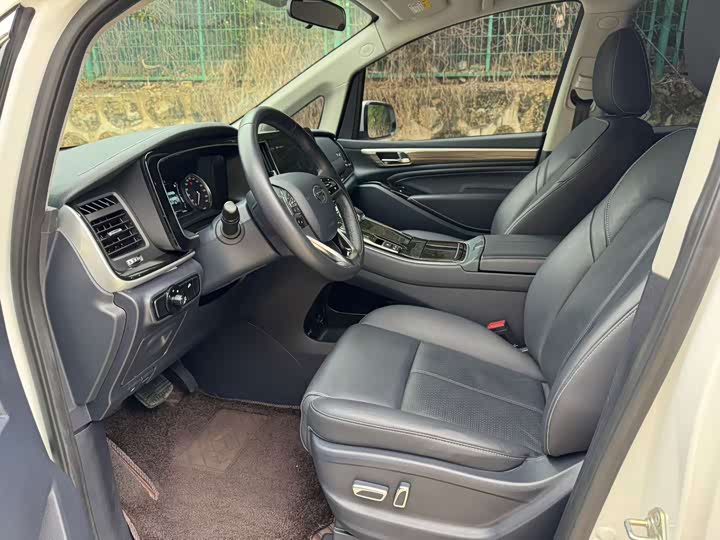 Фото 7 - GAC Trumpchi M8