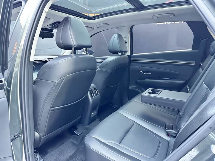 Фото 14 - Hyundai Tucson L