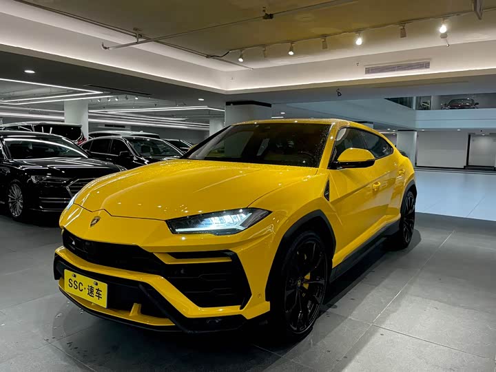 Фото 1 - Lamborghini Urus