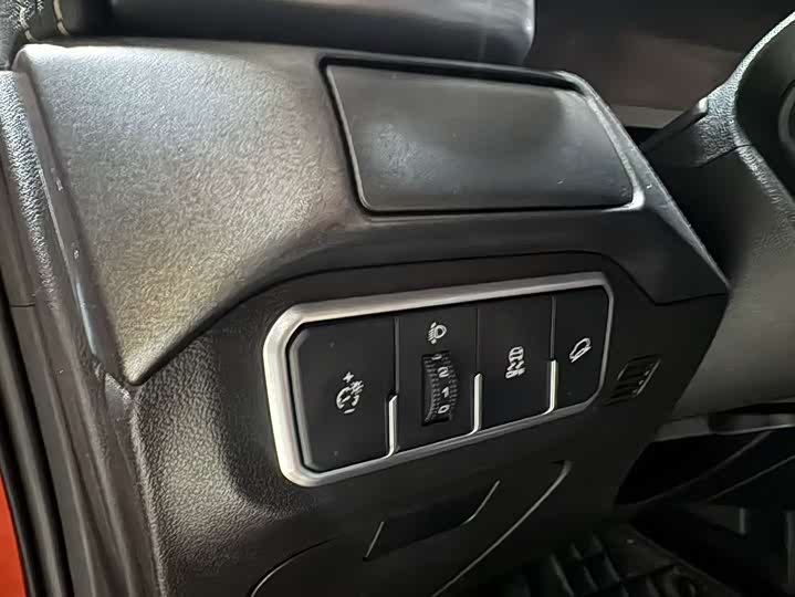 Фото 8 - Tank 300