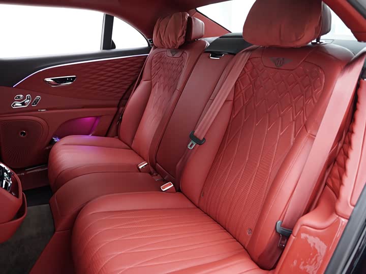 Фото 7 - Bentley Flying Spur Hybrid