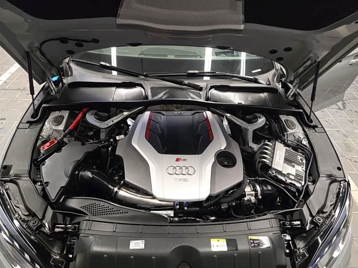 Фото 10 - Audi RS 5