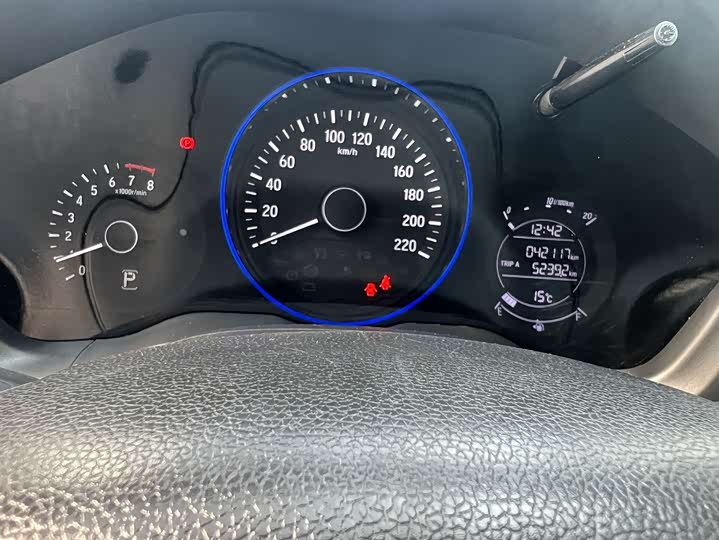 Фото 13 - Honda Vezel