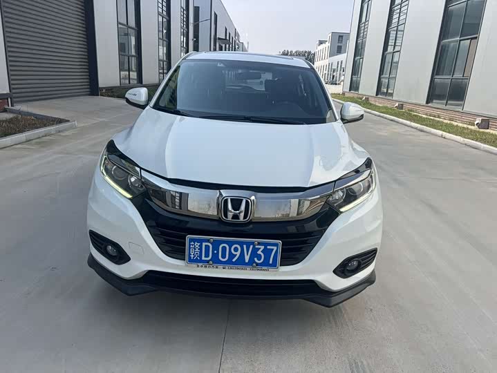 Фото 2 - Honda Vezel