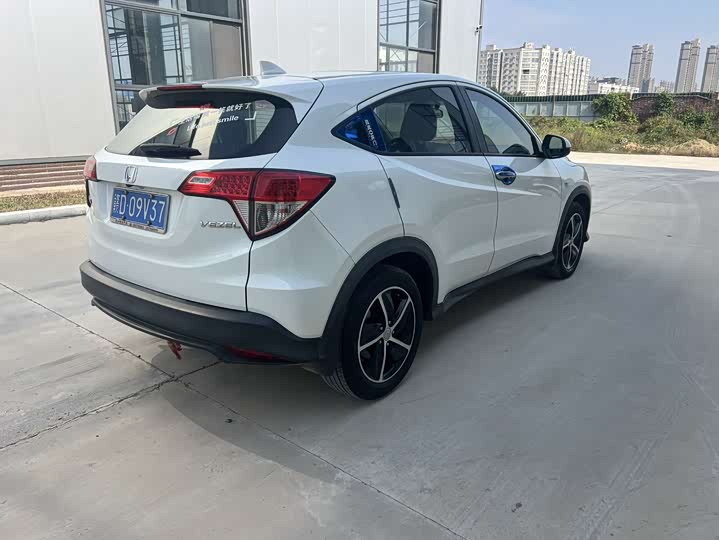 Фото 6 - Honda Vezel