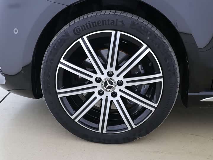 Фото 11 - Mercedes-Benz V-Class