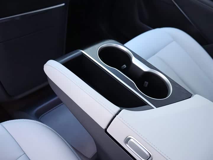 Фото 12 - Buick GL8 ES