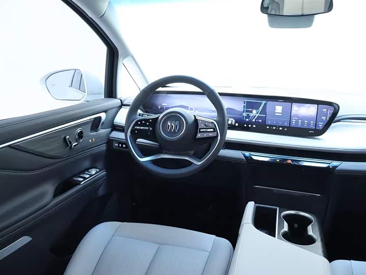 Фото 14 - Buick GL8 ES