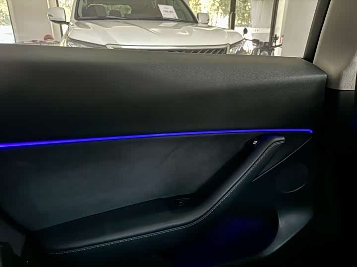 Фото 17 - Tesla Model Y