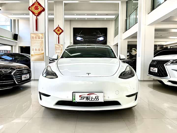 Фото 2 - Tesla Model Y