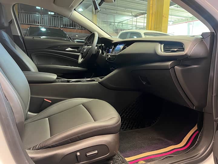 Фото 12 - Buick Regal