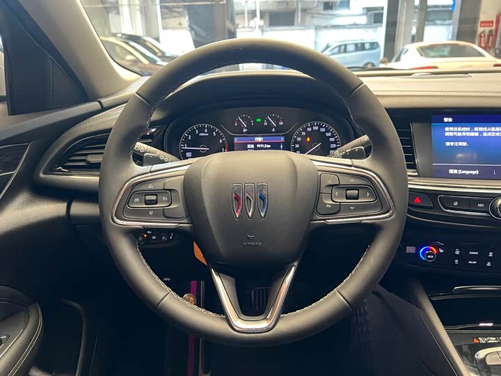 Фото 9 - Buick Regal