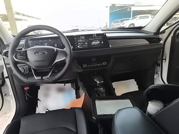 Фото 10 - Ford Escort