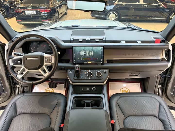 Фото 13 - Land Rover Defender