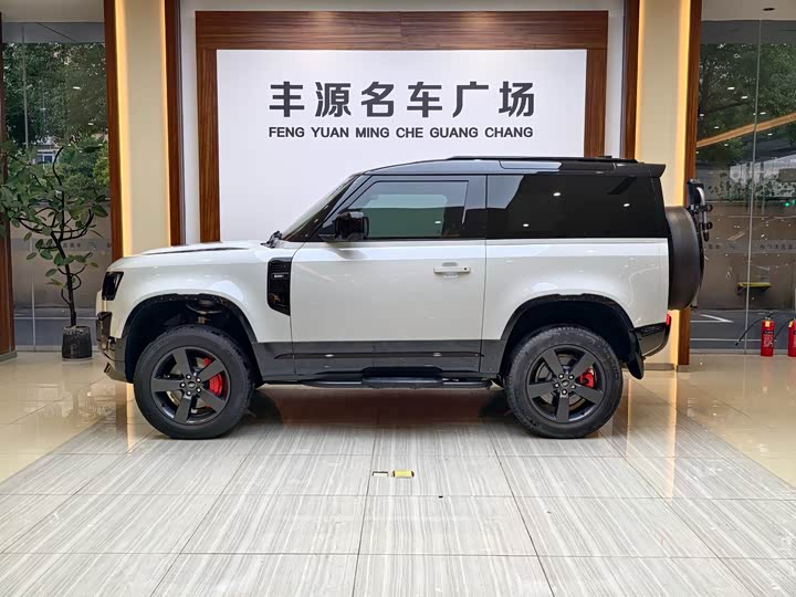 Фото 23 - Land Rover Defender