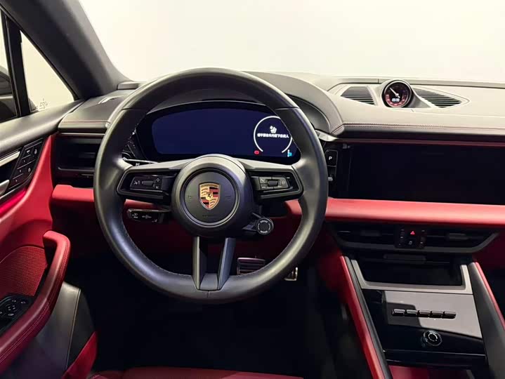 Фото 11 - Porsche Macan EV