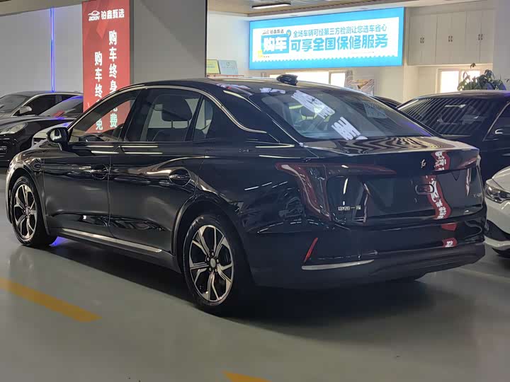 Фото 5 - Hongqi E-QM5
