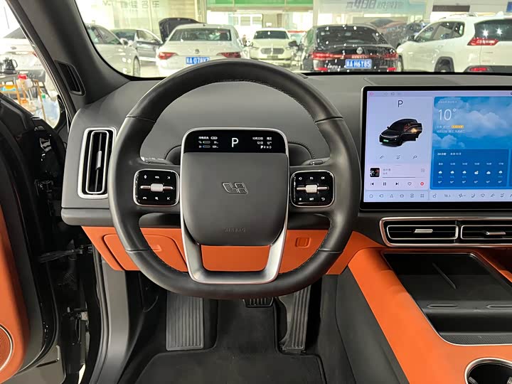 Фото 11 - LiXiang L7