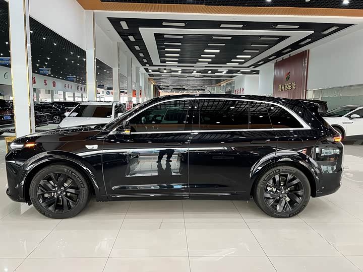 Фото 14 - LiXiang L7