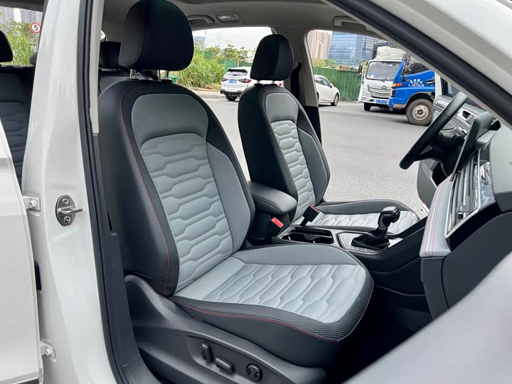 Фото 16 - Volkswagen Tiguan X