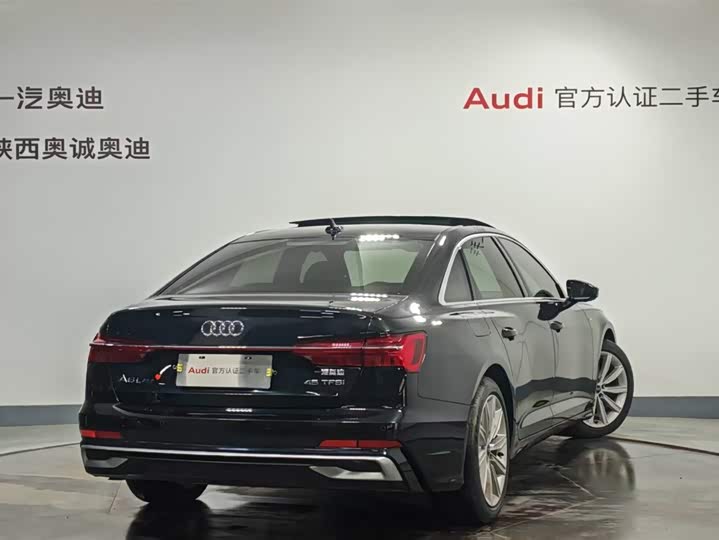 Фото 4 - Audi A6L