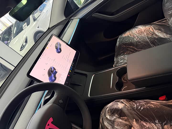 Фото 11 - Tesla Model Y