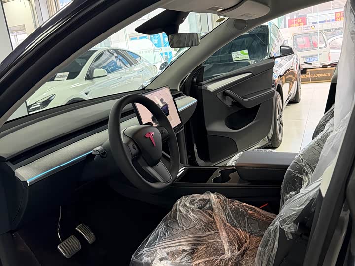 Фото 7 - Tesla Model Y