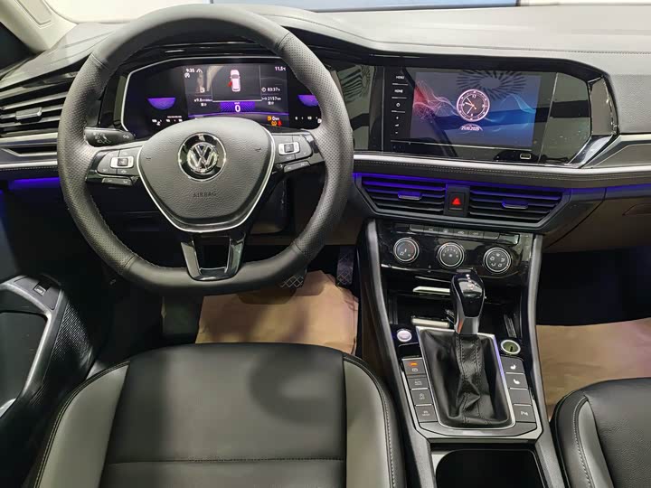 Фото 13 - Volkswagen Sagitar L